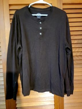St. John's Bay Brown Long-Sleeve Henley Shirtl